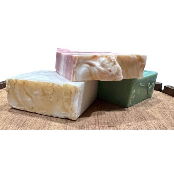 Artisan Handmade Men's "His Urban Beat" Scent Donkey Milk Soap 4 oz. - Picture 9 of 9